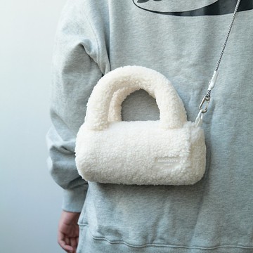 蛋捲系列 冬季可愛圓筒手提包 毛絨絨款可愛斜挎手機包 泡沫白