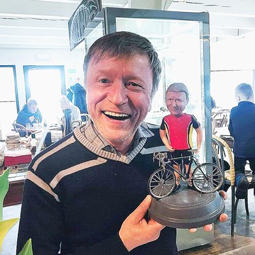 客制化人物公仔 人偶 3D 人像畫 似顏繪 定制 生日 紀念 自行車