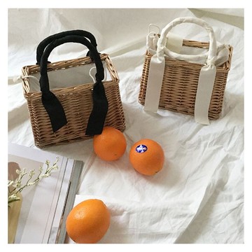 新款女包純手工藤編包柳編包小清新百搭旅游度假草編包沙灘包1入