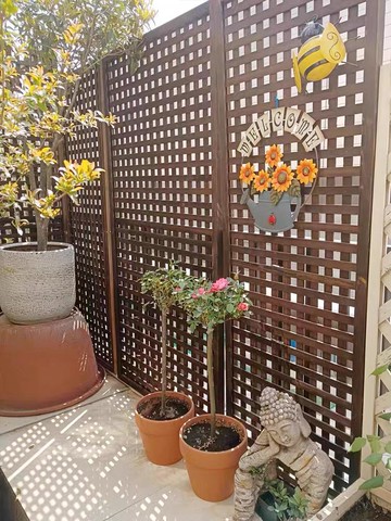 戶外木柵欄隔斷籬笆圍欄 戶外防腐木網格庭院柵欄木圍欄隔斷護欄圍墻爬藤架木