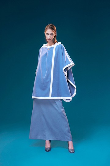 Off-season sale 藍白毛料斗篷