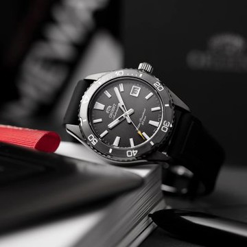 ORIENT 東方錶 深海征服者 200米防水機械腕錶-39.9mm黑 RA-AC0Q10N