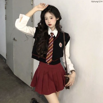台灣出貨✨大尺碼女裝 學院三件套秋冬短款長袖襯衫 減齡針織馬甲背心 高腰百褶半身裙 套裝女 大碼女裝 學院風套裝