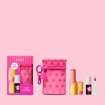 新上市 ✨【Benefit】 夏日戀愛光感彩妝(紅粉菲菲染唇液+果汁冰透腮紅棒 蜜桃奶霜+粉色波點小掛包)