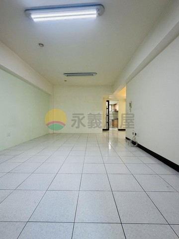 左營高鐵| 首購宅 | 陽台進出正3房車位｜高雄市左營區重政路