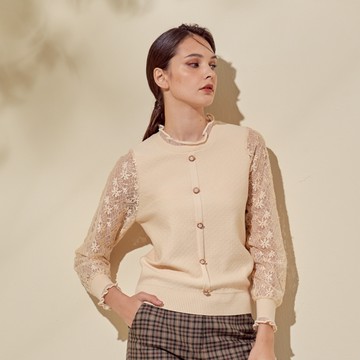 CLL巧玲瓏 唯美透膚雕花長袖針織衫 0588637