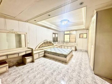 亞灣區近勞工公園獅甲捷運站三角窗店81890｜高雄市前鎮區中山三路