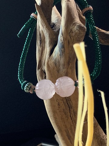 芙蕖系列-粉晶蓮花珠墨綠可調節手工手繩