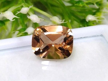 天然托帕石 11 x 9 mm 禮物或生日戒指