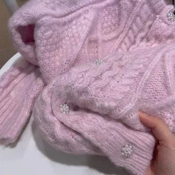 歐洲站歐貨高端軟糯羊絨性重工上衣高級感長春花藍海馬毛衣女冬