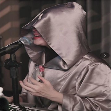 富貴網紅抖音主播超大帽子神秘披風萬圣節Cosplay吸血鬼斗篷*