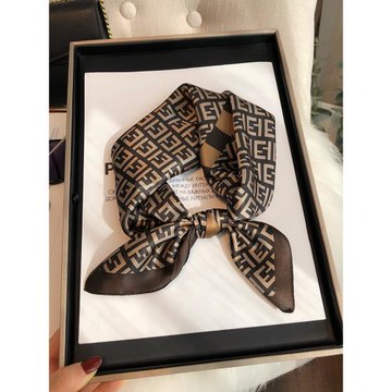 咖色真絲絲巾小方巾百搭高檔100%桑蠶絲絲巾秋冬網紅小領巾配西裝