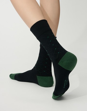 零束縛．線條格紋紳士襪- 黑