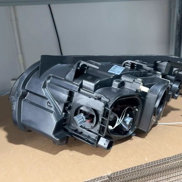 （質量保固）13-15款BMWX1 E84大燈原廠原裝前大燈總成頭燈