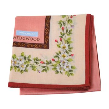 WEDGWOOD 品牌優雅草莓蔓藤邊字母LOGO圖騰帕領巾(粉紅系/50CM)