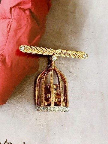 vintage jewelry 金色玩具熊垂墜 別針 胸針