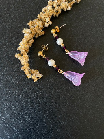 老又好古董珠寶 AVON金色珍珠垂墜玫瑰薰衣草針式耳環P404A