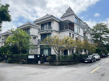 群慶團隊#育翰#林口獨棟三角窗大坪數美〈歐鄉〉別墅｜新北市林口區竹林路