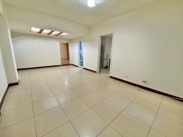 西區近勤美市民廣場 低總價3樓公寓大2房｜台中市西區模範街