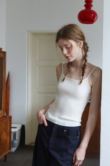 膠囊小吊帶 方型領綿羊毛針織背心