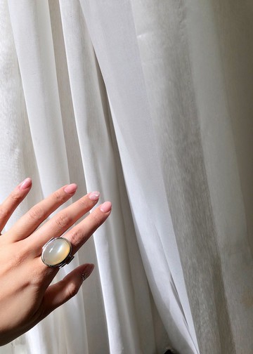 水滴狀桃色月光石戒指