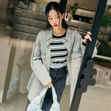 OB嚴選中大尺碼-純棉率性刷破口袋長版牛仔外套《EA3807》