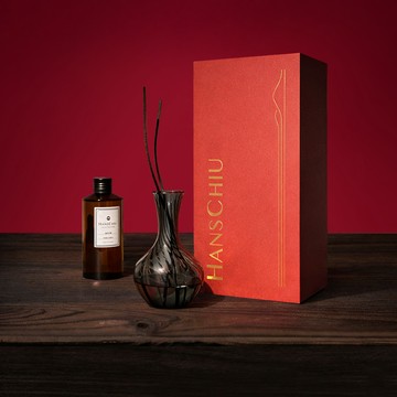 HANSCHIU 瀚思｜寵物友善 雅風寶瓶擴香禮盒 - 🌲 寵物友善｜乳香＆花梨木