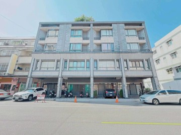 大里一期【輕屋齡雙車透天店面】大面寬/臨路｜台中市大里區新生路