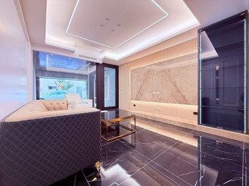 ✨鳳山國中捷運站/邊間三面採光/獨立車庫透天✨｜高雄市鳳山區鳳東路