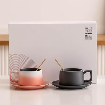 咖啡杯家用陶瓷杯碟套裝下午茶牛奶杯子情侶杯高檔精致伴手禮盒裝