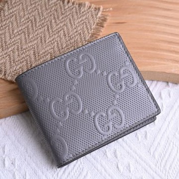 GUCCI 古馳  Embossed GG Logo 新版壓花LOGO對開8卡短夾(灰)