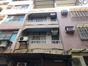 《六合夜市商圈》【美麗島捷運站】◆優質透天｜高雄市新興區林森一路