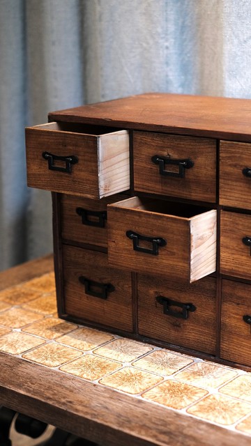 古董手工木作藥櫃