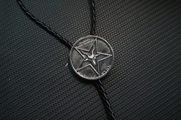 复古图腾保罗领带编织皮绳bolotie个性穿搭