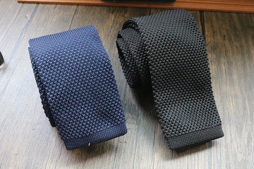 高密度兩色針織平頭領帶免費繡字禮盒裝