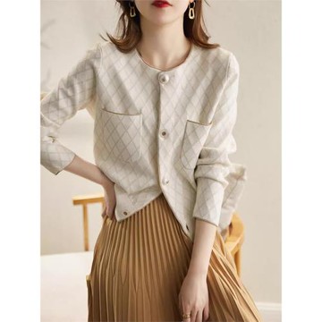 高級感復古珍珠扣菱形格小香風羊絨針織開衫2025秋季百搭小外套女