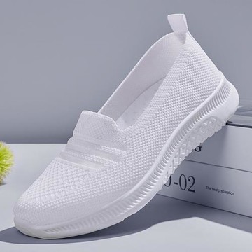 夏季老北京布鞋女新款軟底防滑工作透氣媽媽白色一腳蹬不累腳網鞋