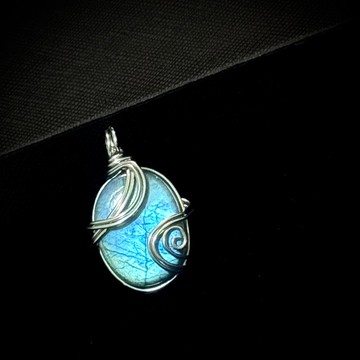 【破繭】 金屬編織 拉長石項鍊