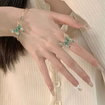 免運💍【5335人收藏】新韓國薄荷綠蝴蝶戒指女新款網紅氣質手鐲輕奢高級感小衆正品鐲子 手鏈 手鐲 手鍊 手環 情人節生日