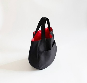 黑×紅 對比色 圓形包 A4 外口袋