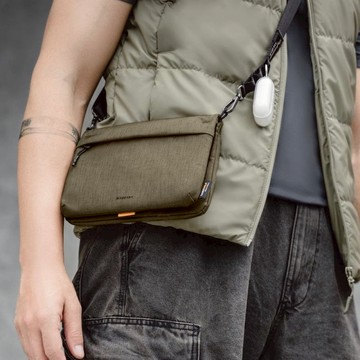 2L Sacoche 機能掛繩隨行包-含掛繩(Cordura) 曠野綠（Cordura）＋沉穩黑掛繩