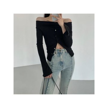 PAPERLLL 辛間 性感一字肩多紐扣顯瘦緊身彈力打底針織上衣女