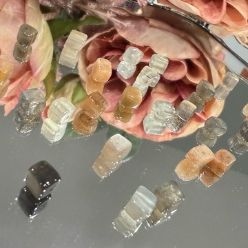 💕Crystal Treasure晶寶💕骨幹 方糖 隨行 diy 有孔洞 5mm左右