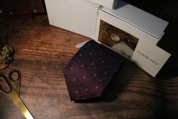 酒紅色真絲領帶點綴白點領帶婚禮新郎伴郎團領帶