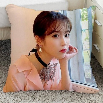 💜甄選好物💜iu李知恩抱枕 沙發抱枕靠墊靠枕 臥室宿舍抱枕 可拆洗抱枕 李知恩專輯love poem周邊抱枕