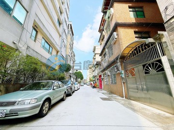 後驛商圈活巷/大面寬6.6米帝王座向透天厝｜高雄市三民區哈爾濱街