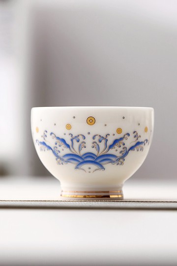 輕奢白瓷品茗杯辦公待客個人主人泡茶專用小杯喝茶器功夫陶瓷茶杯