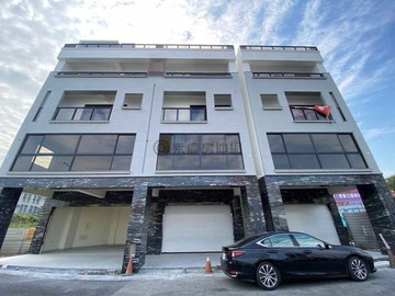 岡山星巴克旁|電梯面寬黃金店面|全新完工僅剩最後｜高雄市岡山區中山北路