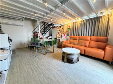 降價~高雄火車站前樓中樓三房+平車｜高雄市三民區南台路