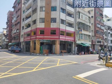 市中心一樓(騎樓)公寓｜高雄市新興區球庭路